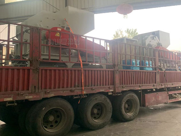 湖南800型+1300型破碎機(jī)發(fā)貨