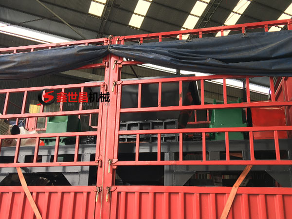 貴州1000型雙軸撕碎機(jī)發(fā)貨現(xiàn)場